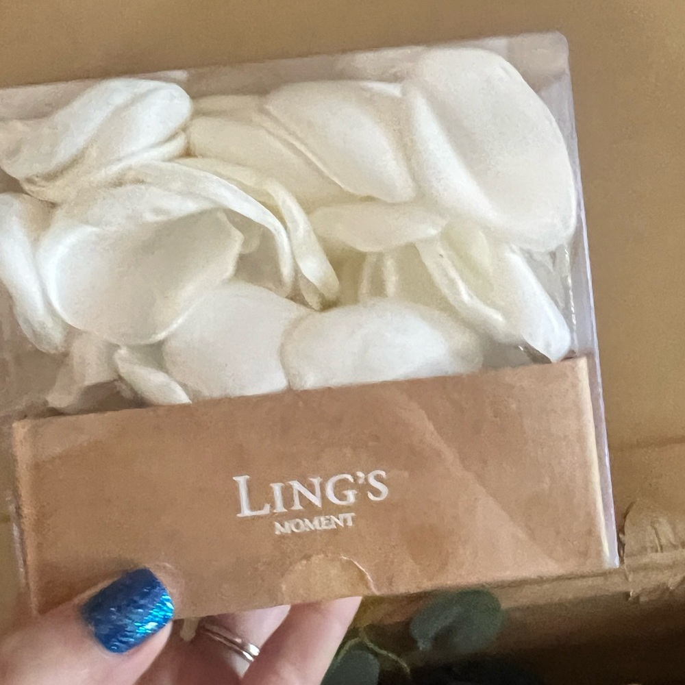 Ling’s moments white rose petals